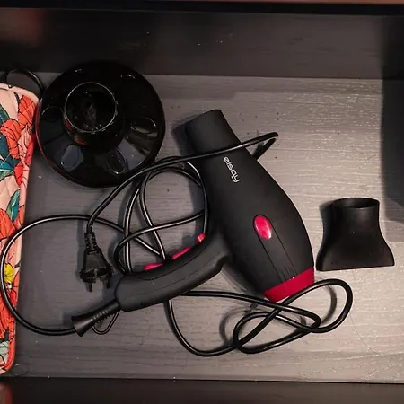 Les Pieds Dans L'eau, Plage Peirere