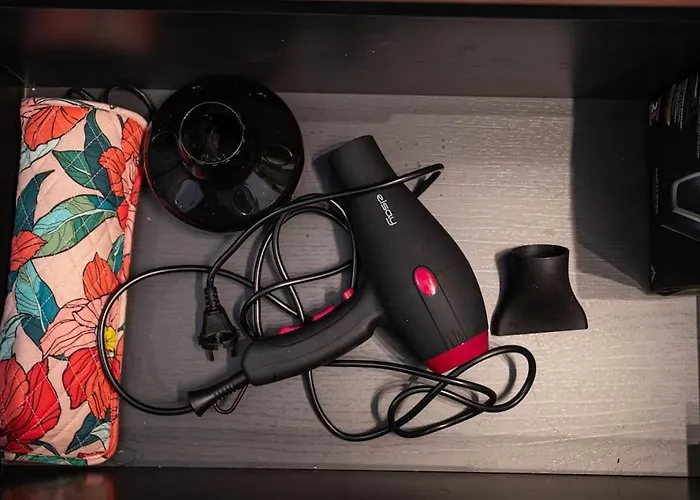 Les Pieds Dans L'eau, Plage Peirere