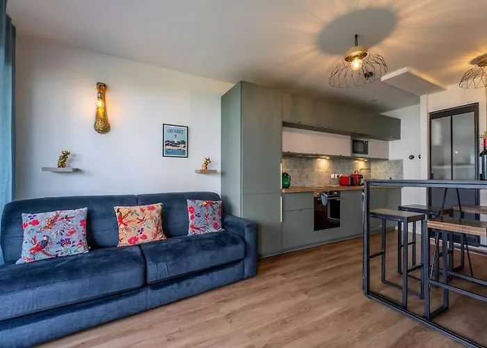 Les Pieds Dans L'eau, Plage Peirere アパート *