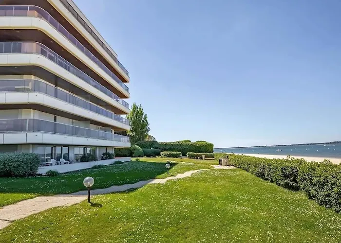 Les Pieds Dans L'eau, Plage Peirere アルカション