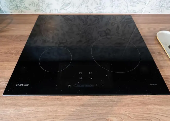 Les Pieds Dans L'eau, Plage Peirere アパート